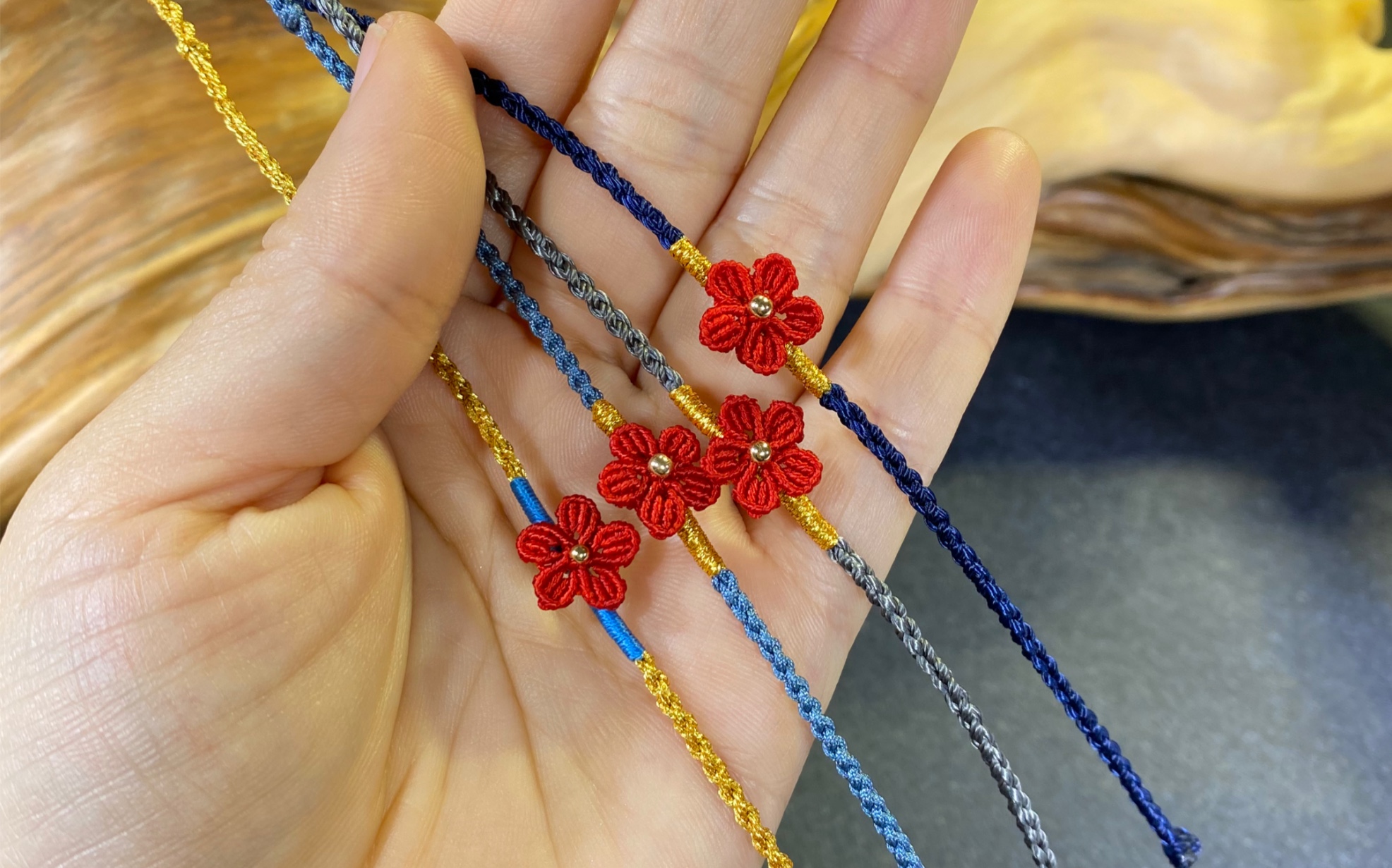 小巷深处的独特魅力，最新编绳技艺展示