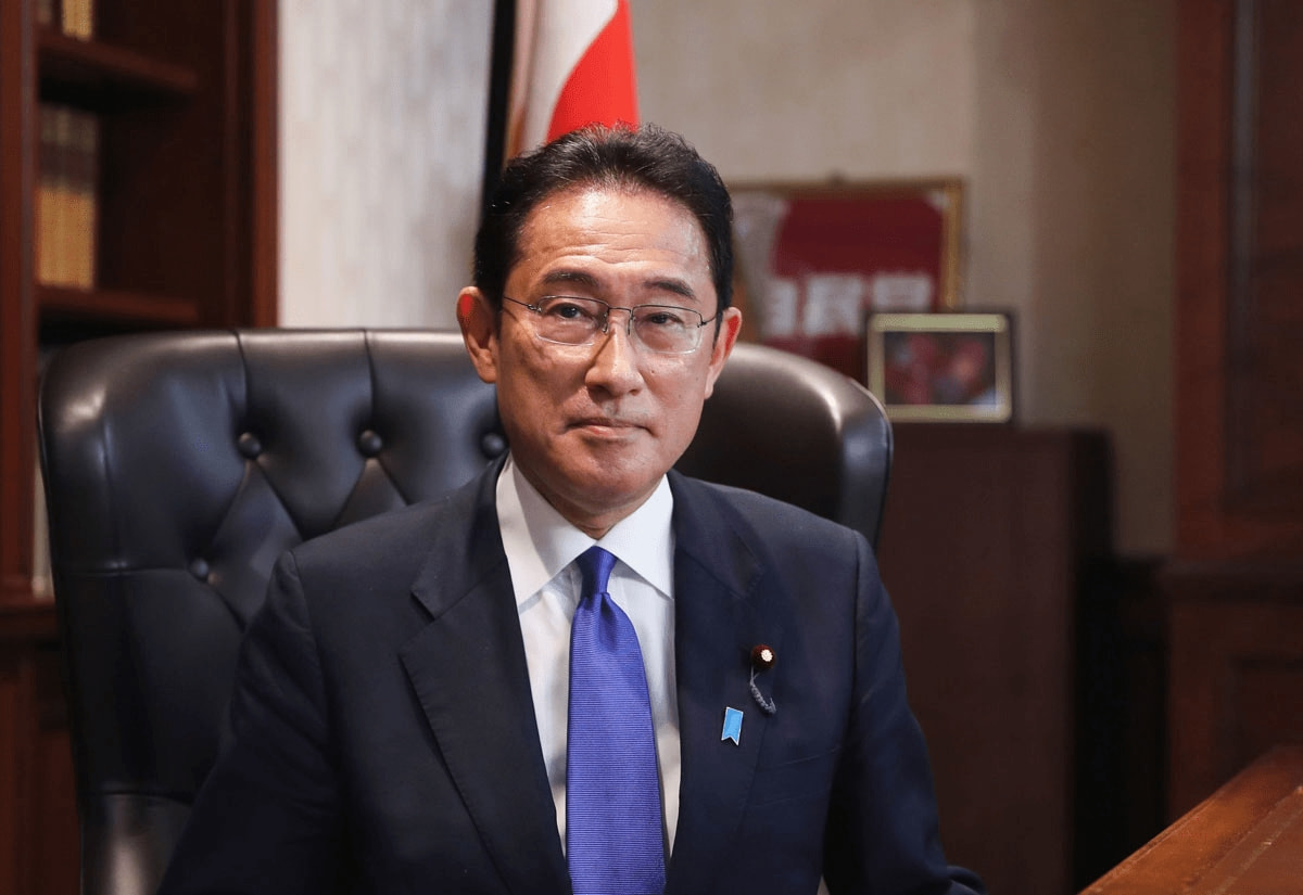 日本首相最新动态，变化、学习与自信的力量展现新篇章